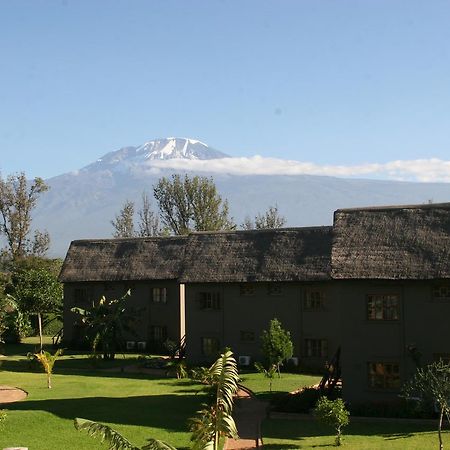 Weru Weru River Lodge Exterior photo