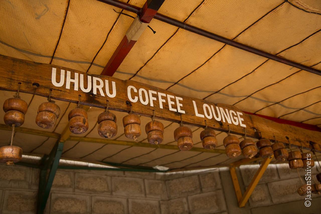Weru Weru River Lodge Exterior photo