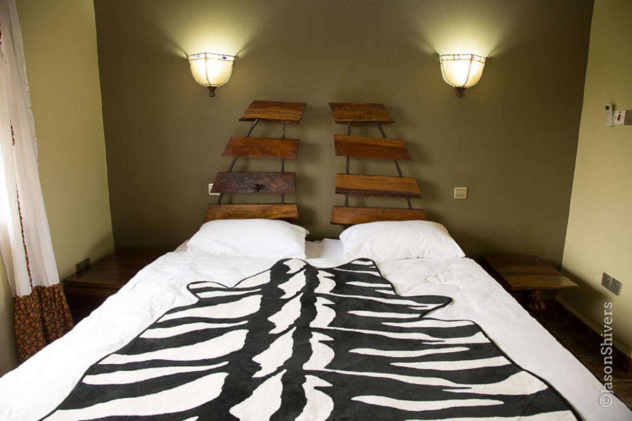 Weru Weru River Lodge Room photo