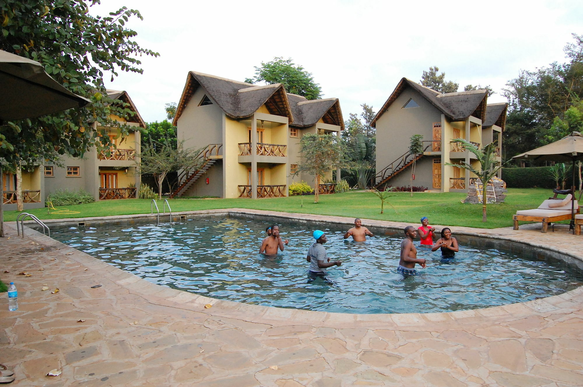 Weru Weru River Lodge Exterior photo